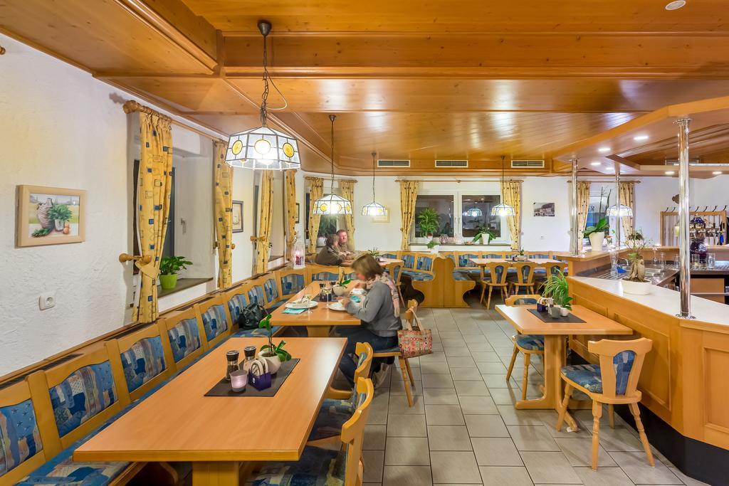 Gasthof Alte Post Falkendorf Extérieur photo